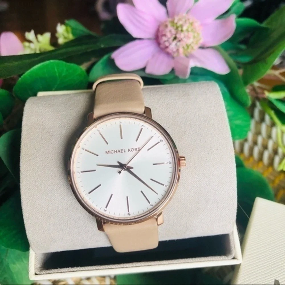 Michael Kors Rose Gold Leather Strap Watch 38mm Quartz NWT